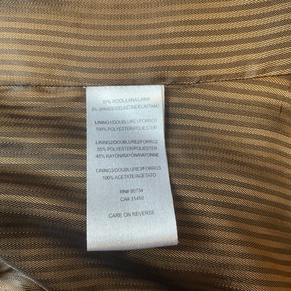 CLASSIC BCBG MAXAZRIA TWO PIECES SUIT - Picture 5 of 11